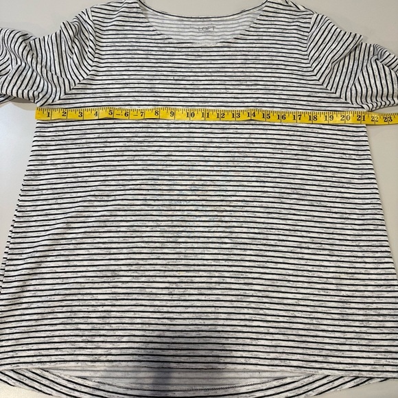 Loft Striped Black and White Women's Top size Large - Picture 5 of 5